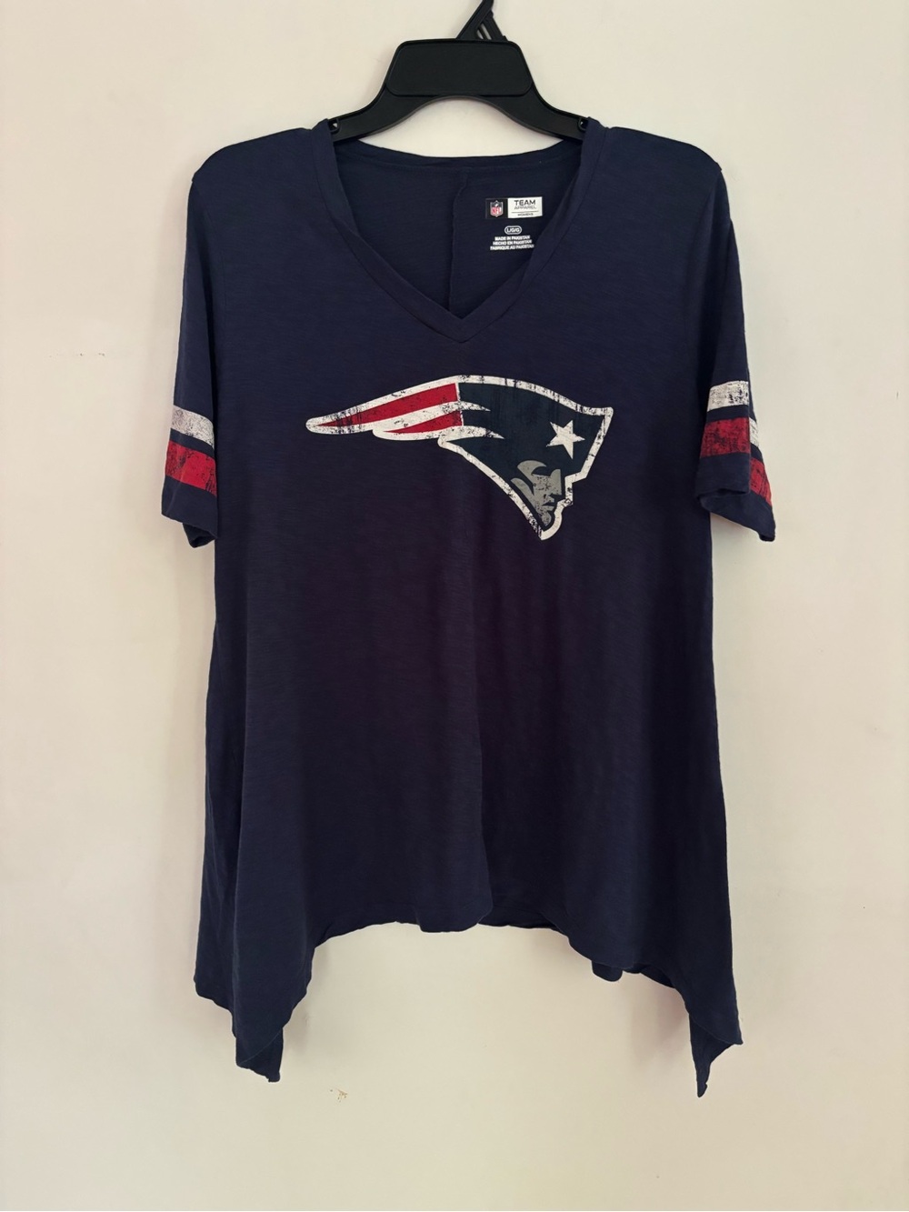 NFL Team Apparel Patriots Sharkbite Tee Large